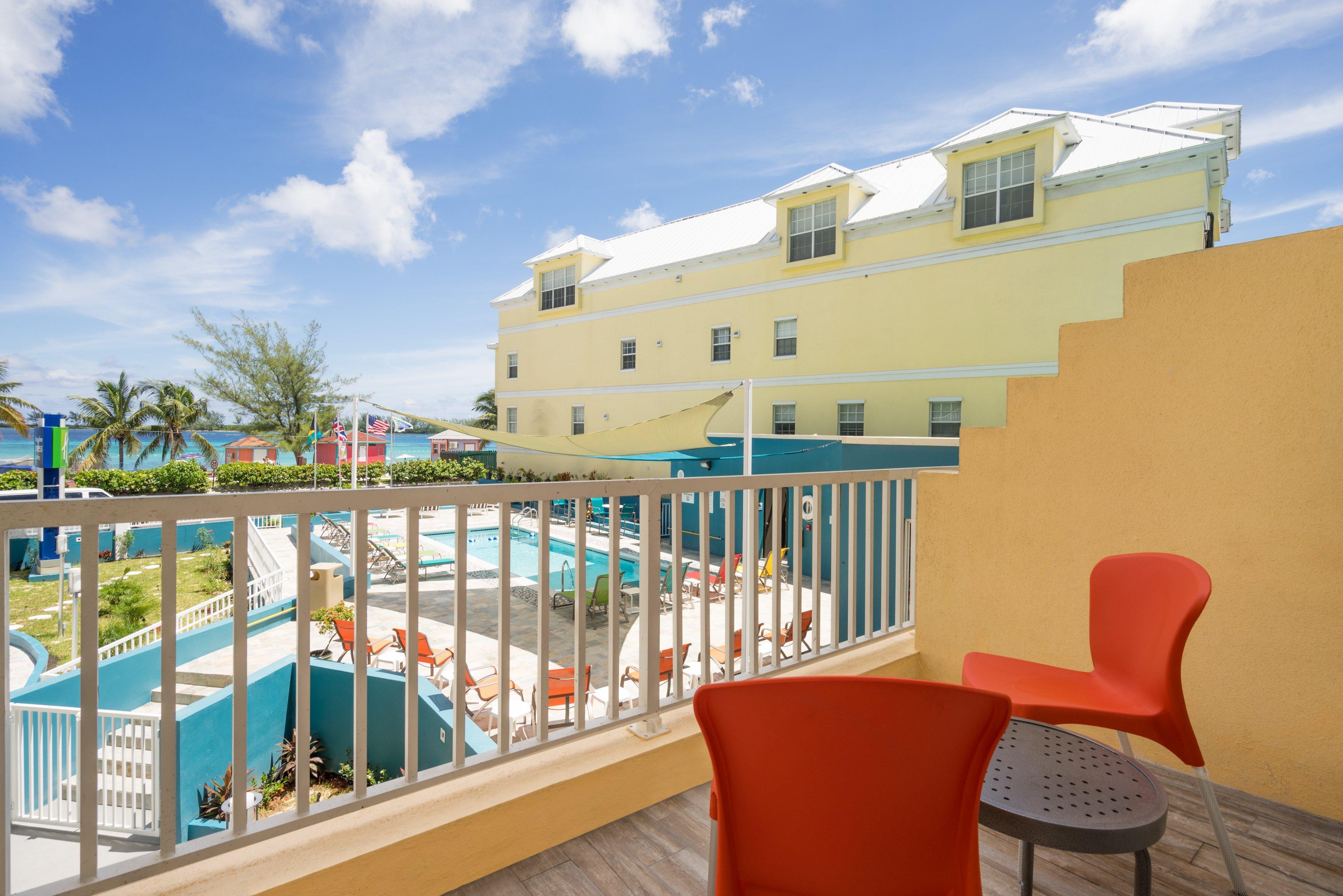 Holiday Inn Express & Suites Nassau, An Ihg Hotel Extérieur photo