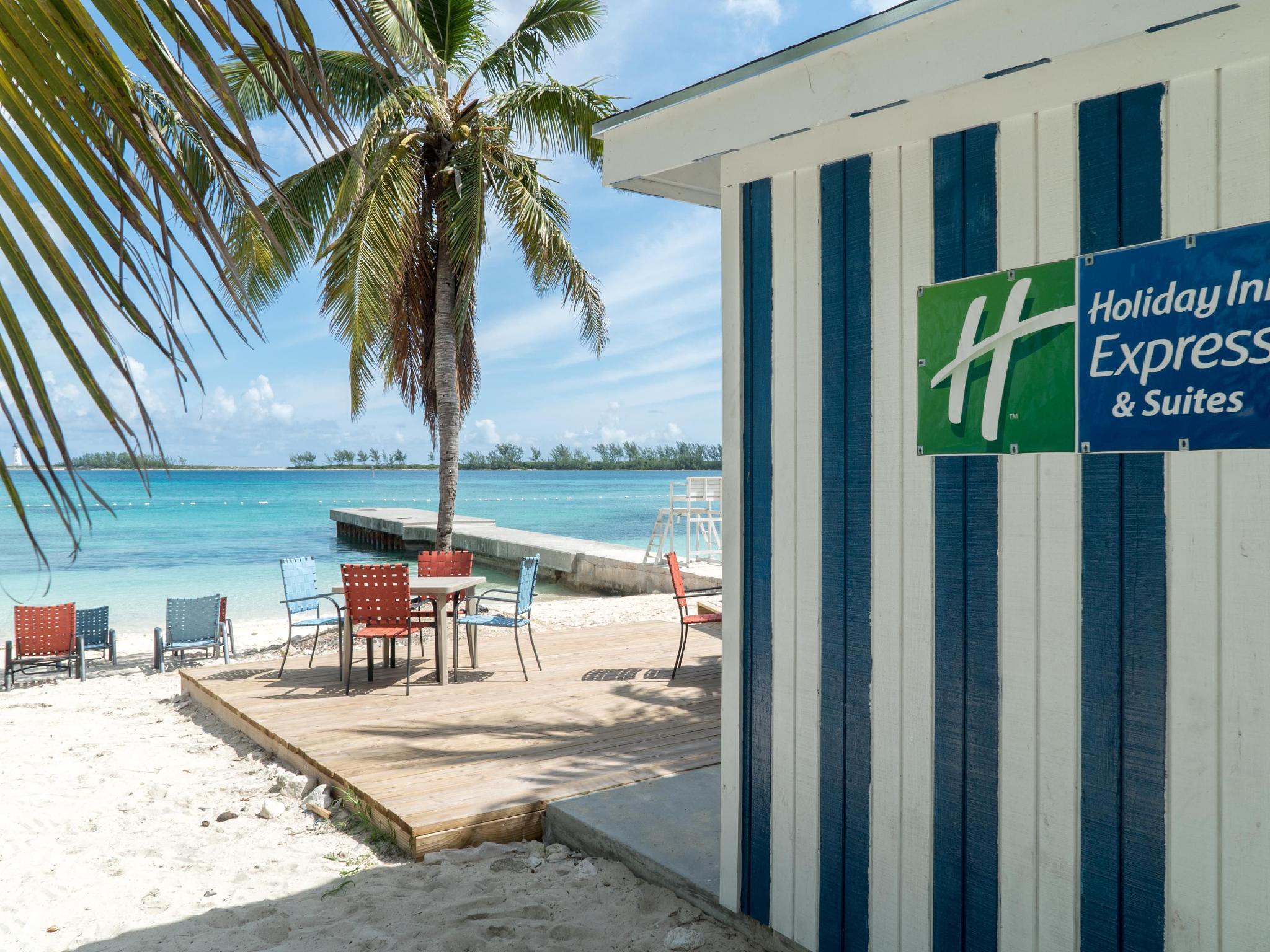 Holiday Inn Express & Suites Nassau, An Ihg Hotel Extérieur photo